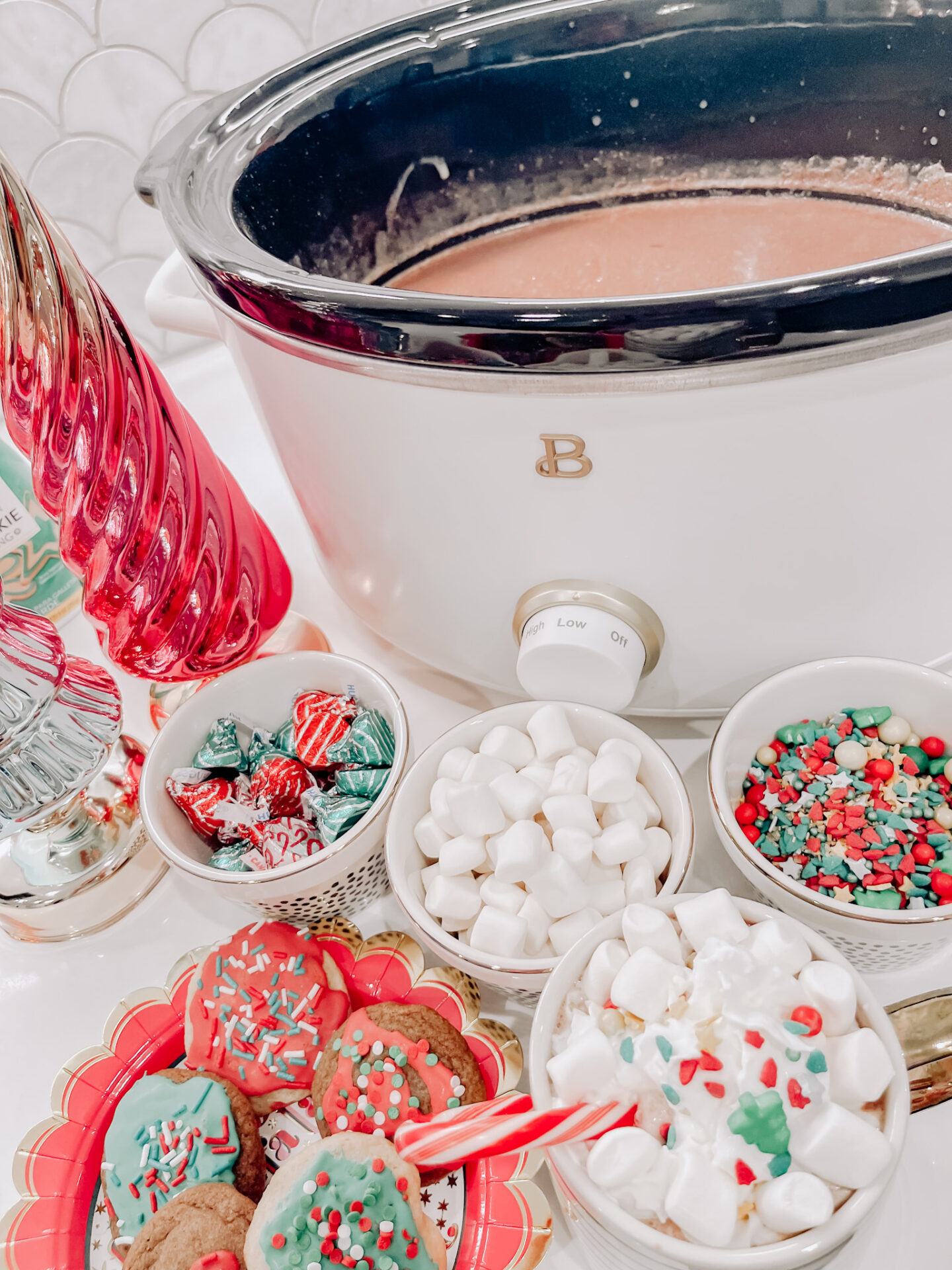 slow cooker hot chocolate recipe featured by top Nashville lifestyle blogger, Hello Happiness