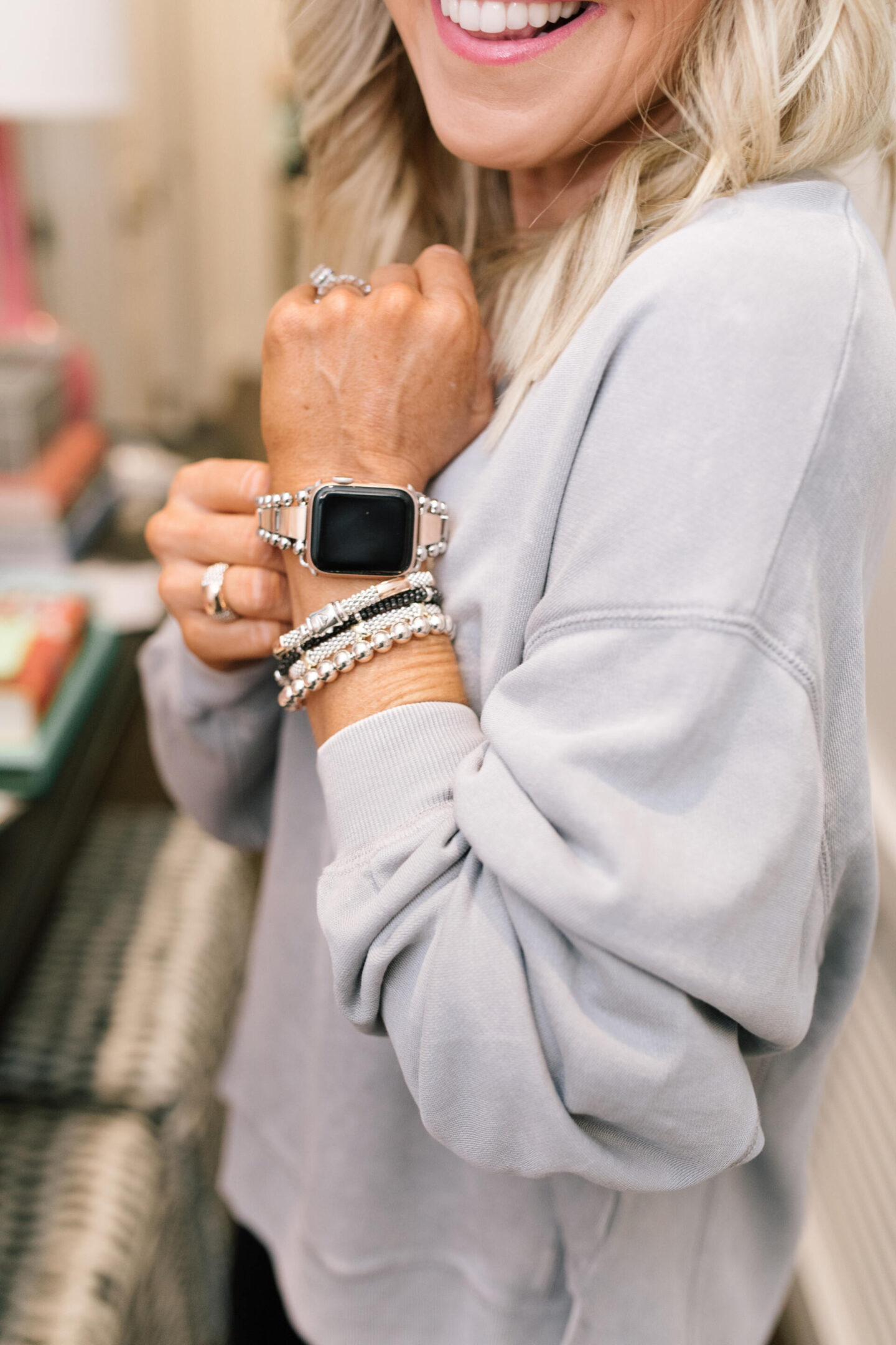 best apple watch bands for her featured by top Nashville fashion blogger, Hello Happiness
