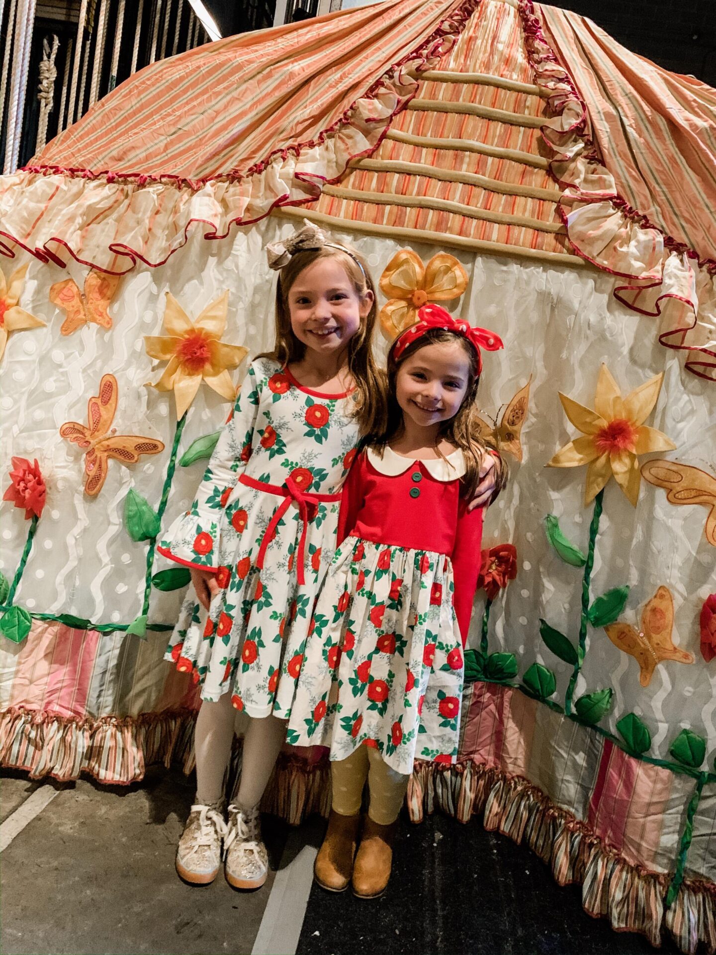 2021 Holiday Activities in Nashville featured by top Nashville blogger, Hello Happiness