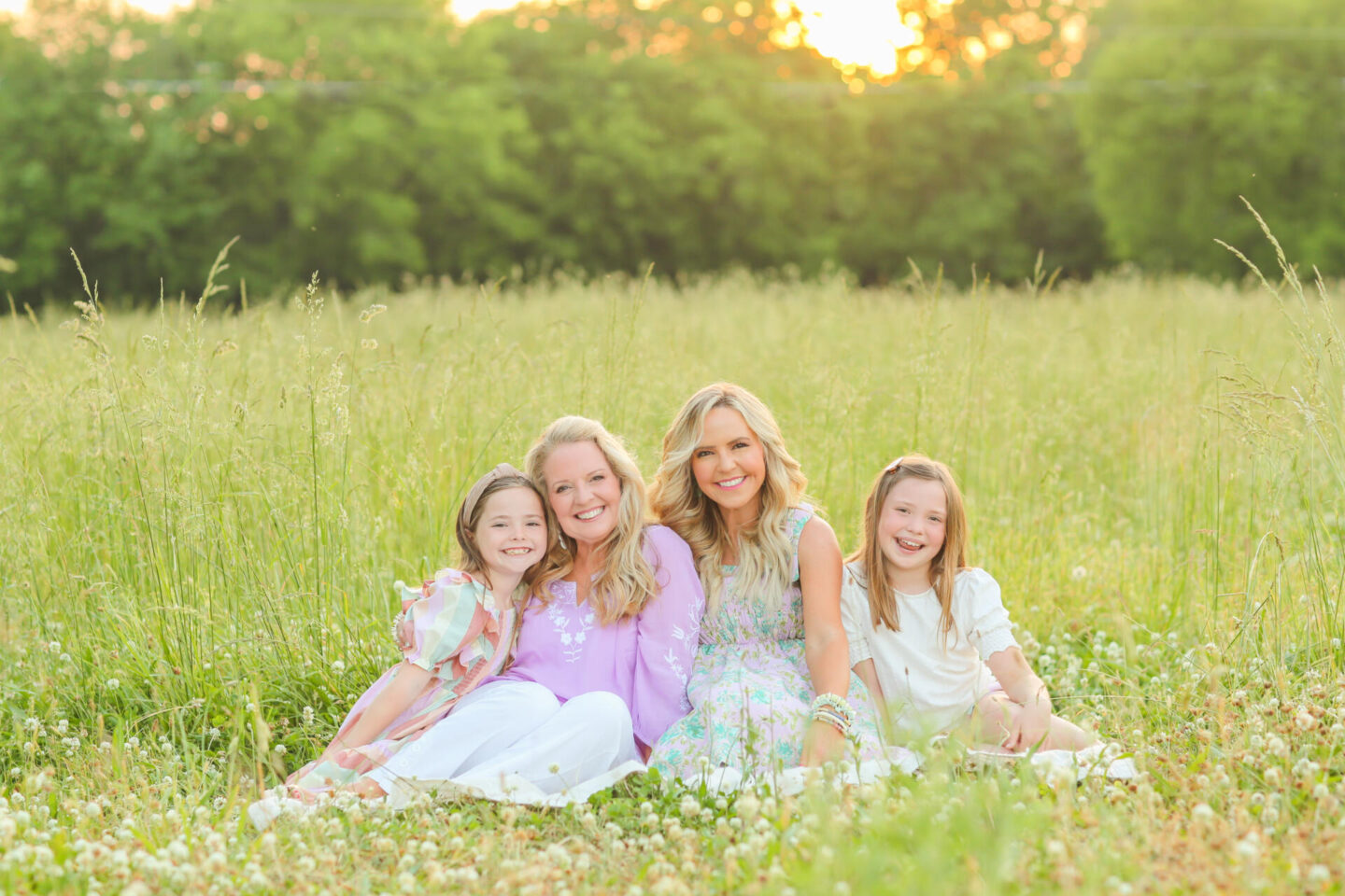 Top Nashville mommy blogger, Hello Happiness, features her girls on her blog.